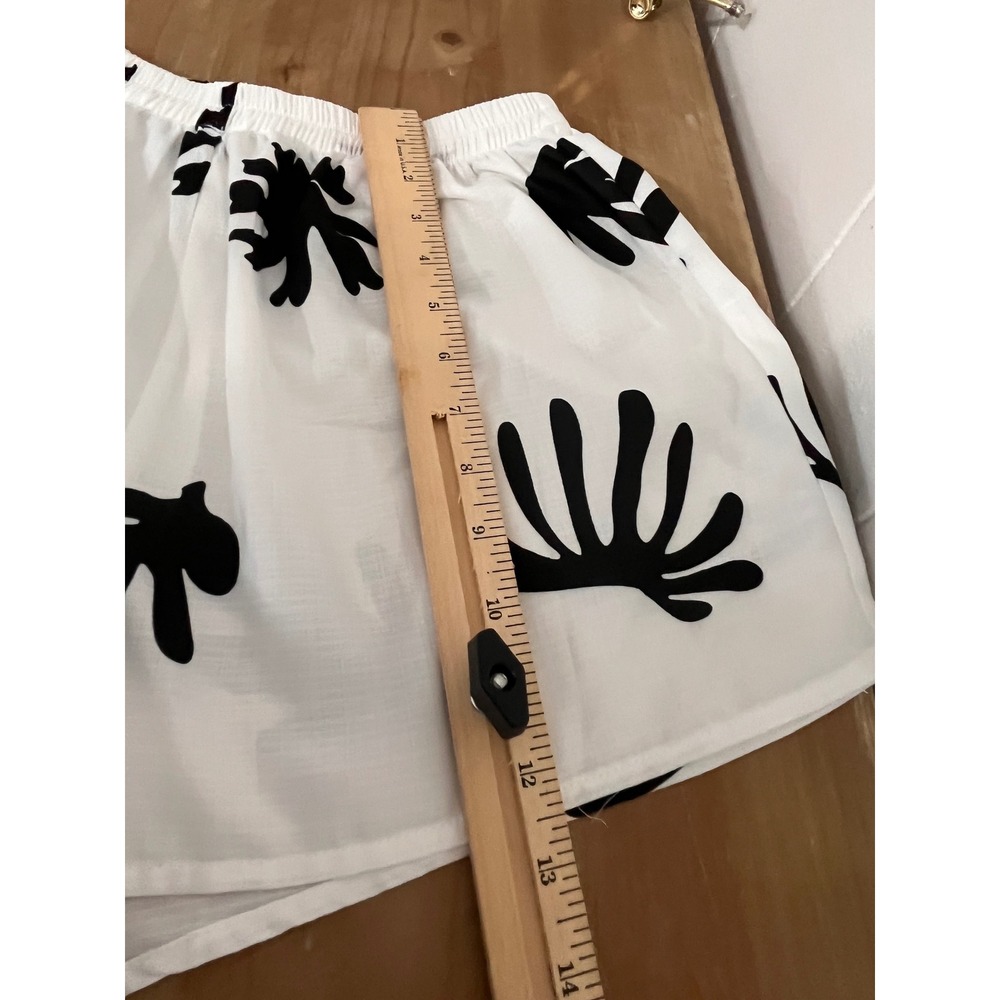 COMMense White Black Abstract Print Button Down Shirt & Shorts Set XS - Picture 4 of 12